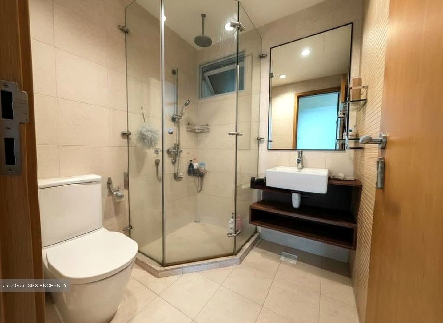 Hillvista (D23), Condominium #587965531